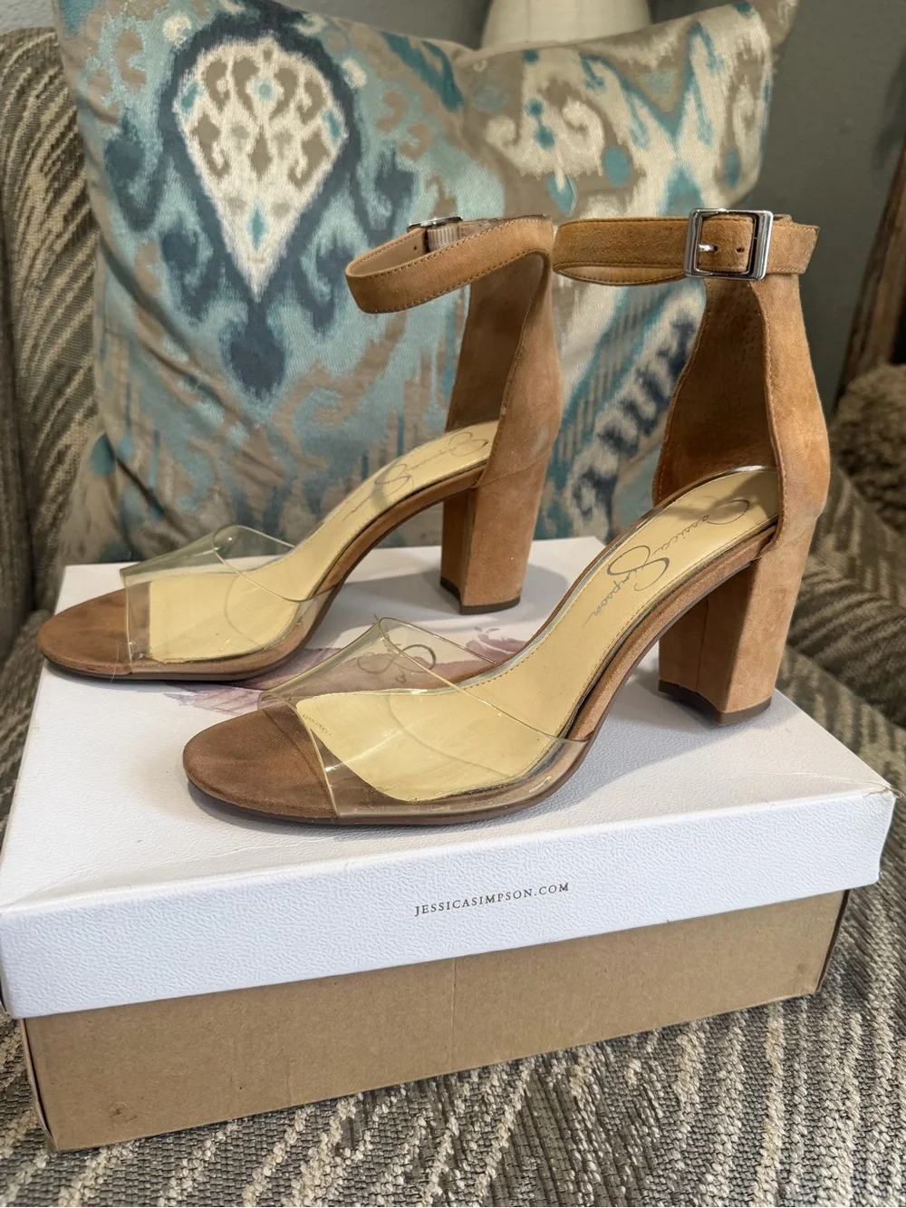 Jessica Simpson pre loved